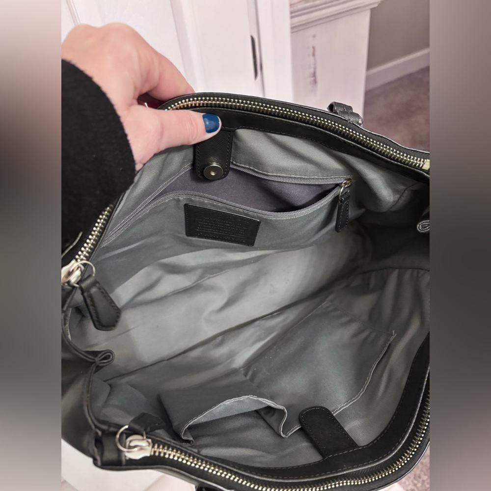 Coach Peyton Leather Jordan double zip carryall bag - Picture 5 of 11